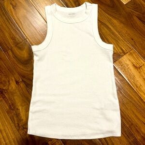 NWOT Old Navy Ribbed White Tank Top Women’s Medium